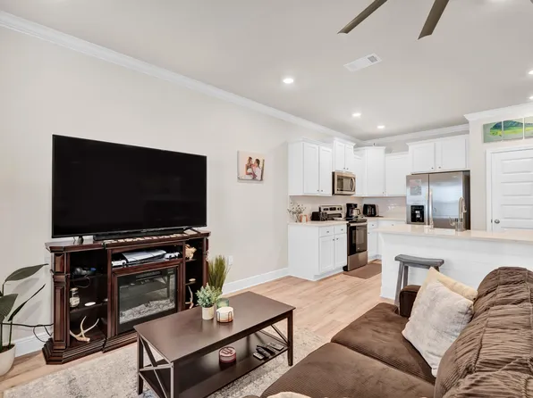 21 Redbird Loop, Destin, FL 32541