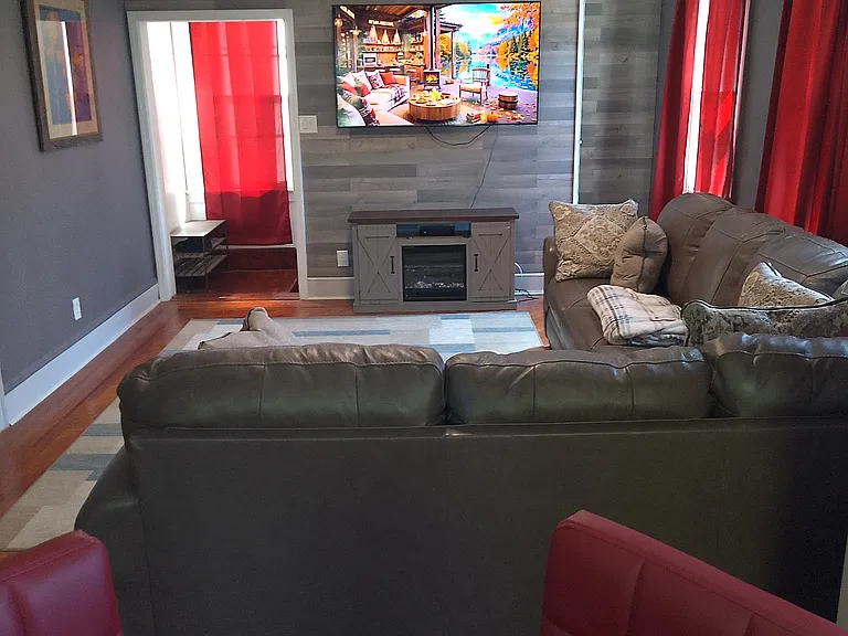 58 N 21st St #2 — Photo 3