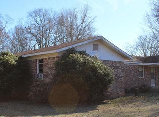 257 Miller Ln, Columbus, MS 39705