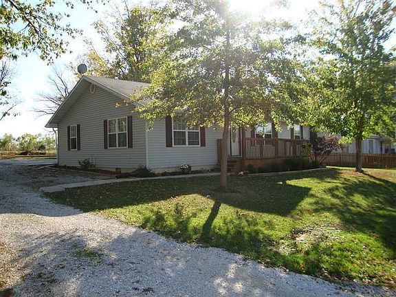 2nd image of 228 Glenwood Dr