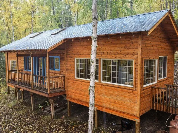 5869 Yankee Way, Fairbanks, AK 99709