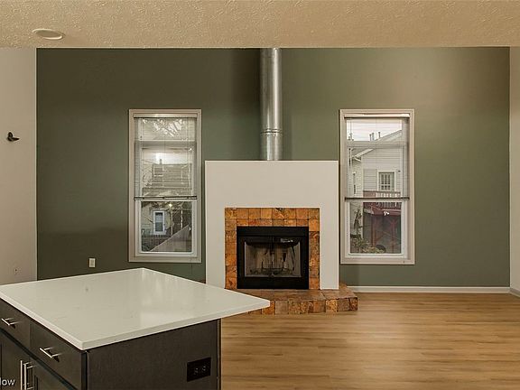 5th image of 2453 Tremont Ave