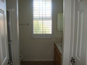 5th image of 29 Henry Ct