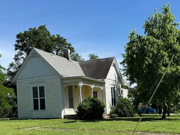 275 N Maple St, Schell City, MO 64783