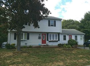 388 Grandview Ave, Woonsocket, RI 02895