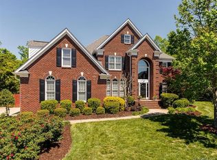 9104 Kalanchoe Dr, Matthews, NC 28105