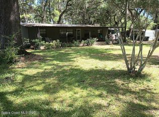 208 E Char Ln, Crescent City, FL 32112