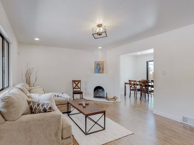 106 Camino De Las Crucitas, Santa Fe, NM, 87501