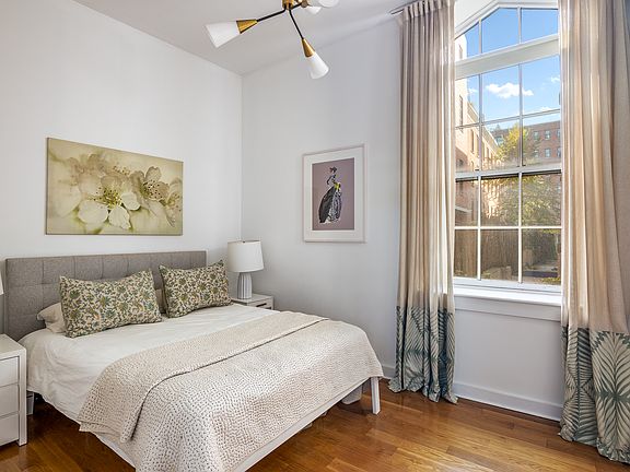 5th image of 401 Hicks St #B-2a