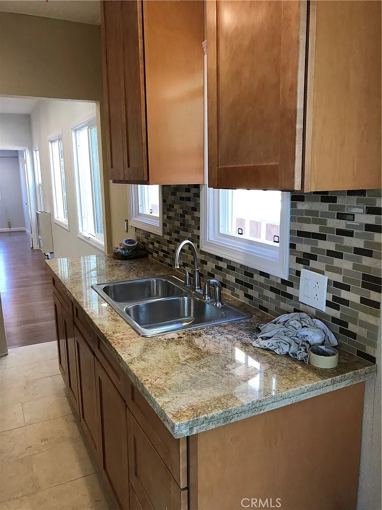 2 bed, 680 sqft, $2,490 — Photo 4