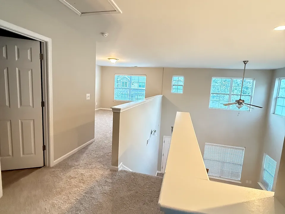 Upstairs Landing/hallway