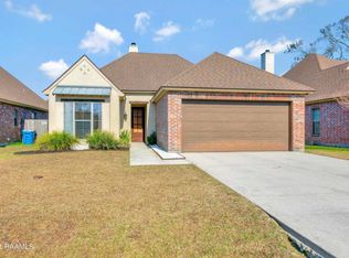 107 Gunter Grass Ct, Lafayette, LA 70508