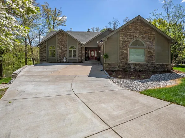 513 Woodlake View Dr, Innsbrook, MO 63390