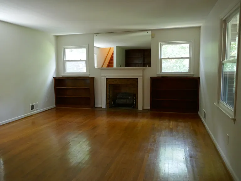 2314 Wineleas Rd — Photo 4