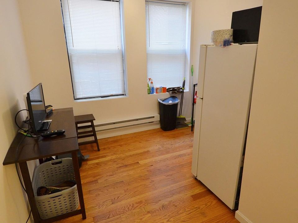 2nd image of 58 Westland Ave #12D