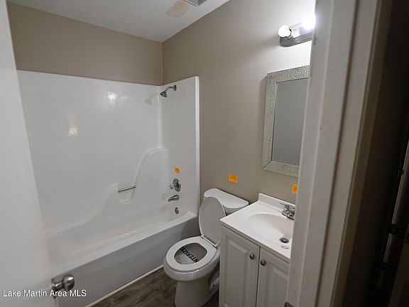 5th image of 3426 Dobbs Rd