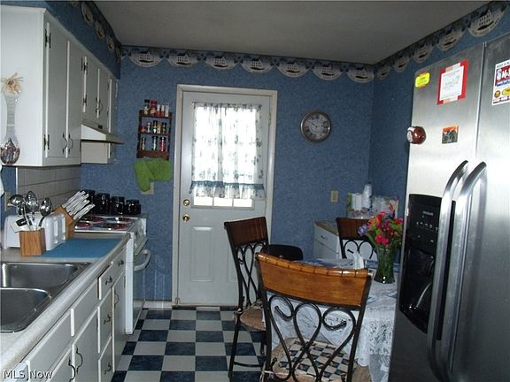 2nd image of 1092 Orlo Dr NW