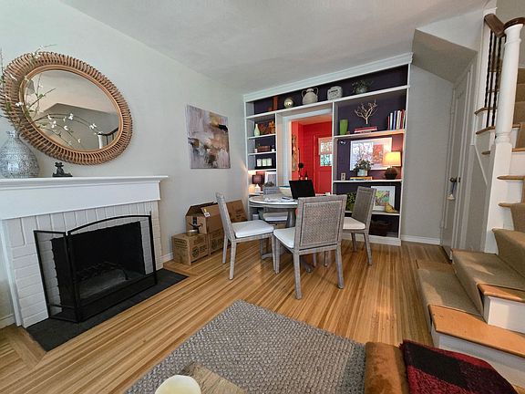 2nd image of 121 Arroyo Ct APT 8