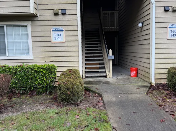 1843 S 286th Ln APT T201, Federal Way, WA 98003