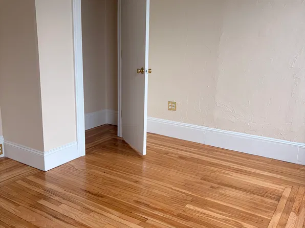 28 Aspinwall Rd #2, Dorchester Center, MA 02124