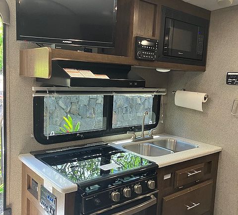 Kitchenette with TV