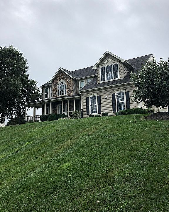 1st image of 2420 Edwards Manor Dr