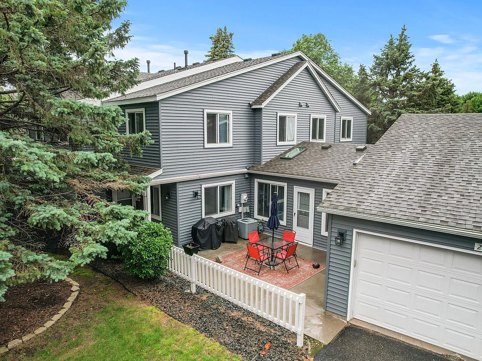 1st image of 2507 Wimbledon Pl