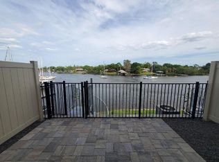 933 Paddleboard Ct, Melbourne, FL 32935