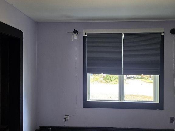 4th image of 5456 Bennoch Road