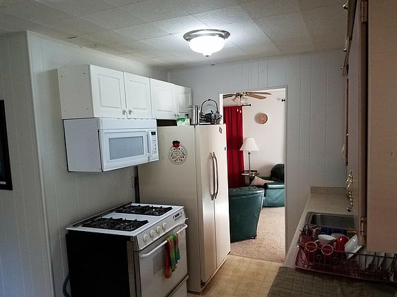 5th image of 8810 E 92nd St