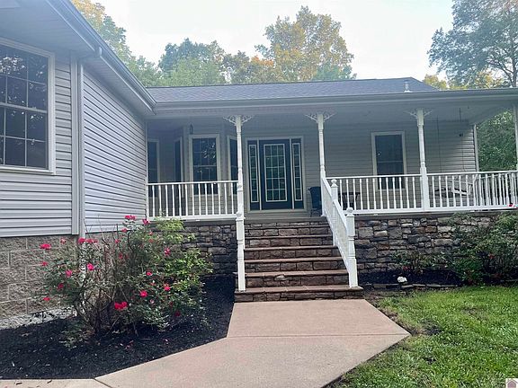 3rd image of 121 Idlewild Ln