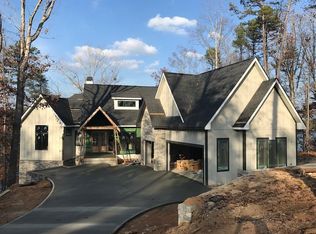 311 Greentree Ct, Seneca, SC 29672