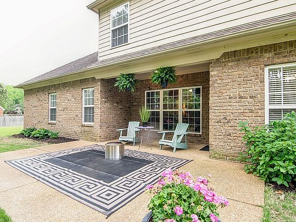 5th image of 3770 Belle Pointe Dr
