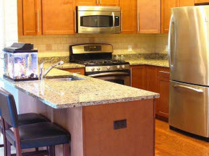 2114 WINDSOR PARK CT