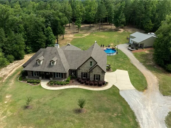 10925 Myers Rd, Moundville, AL 35474