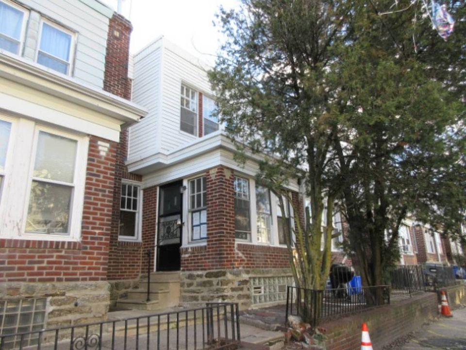 2nd image of 238 Rosemar St