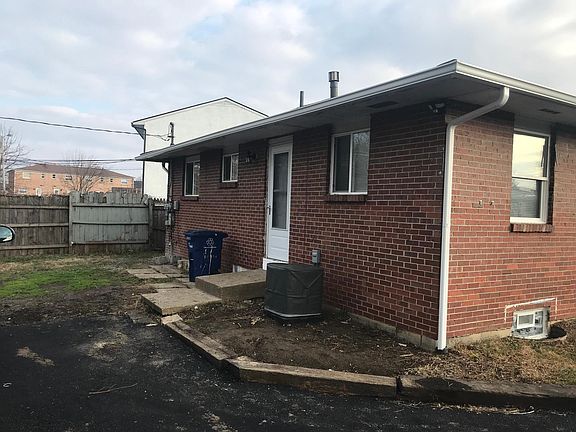 3rd image of 1641 Carstare Dr #1643