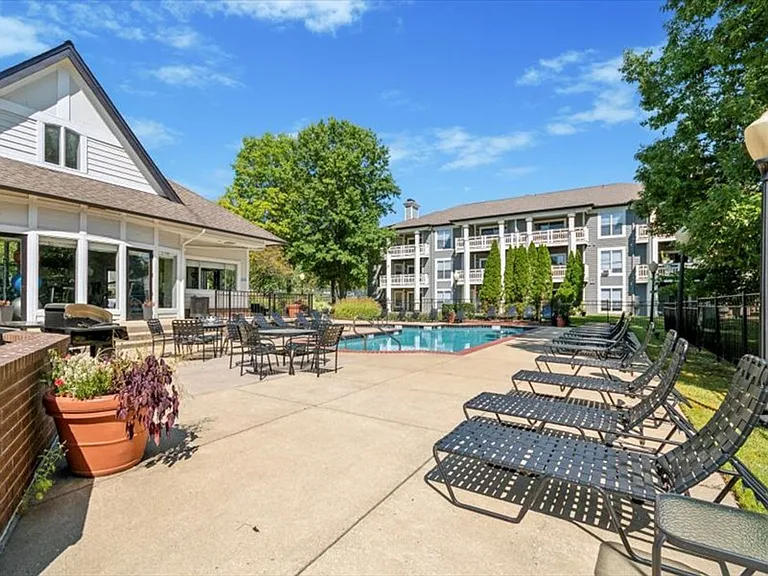 Village at Windermere Apartments — Photo 15