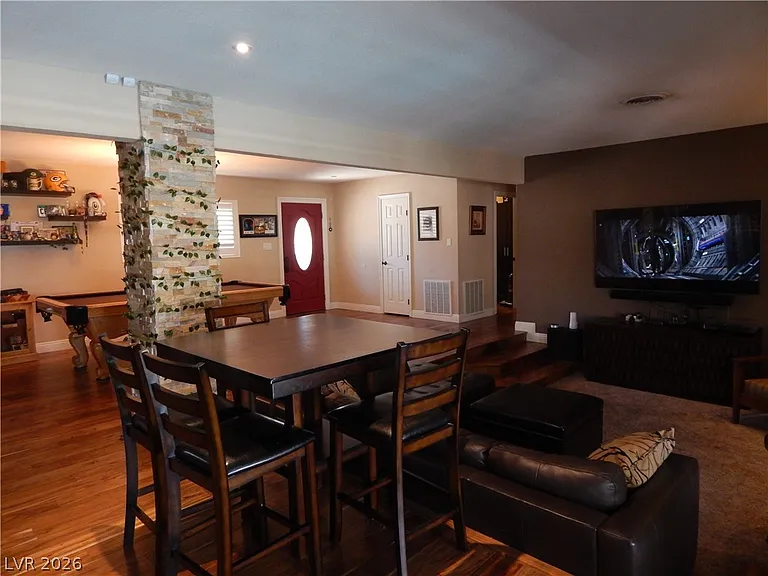 2712 W Oakey Blvd — Photo 8