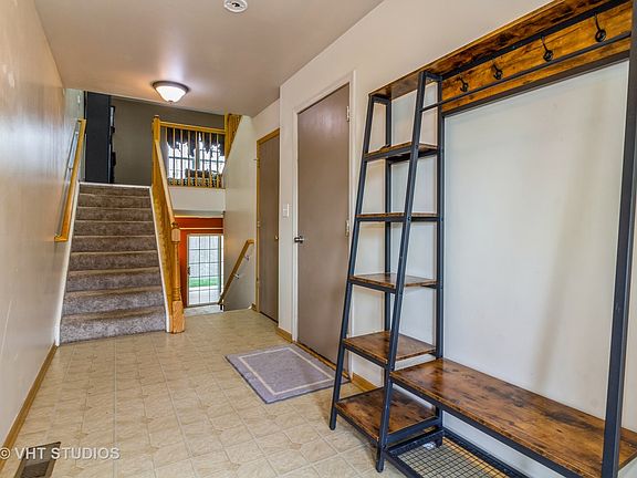 2nd image of 1315 Acorn Dr