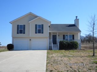 1604 Queens Dr, Winder, GA 30680