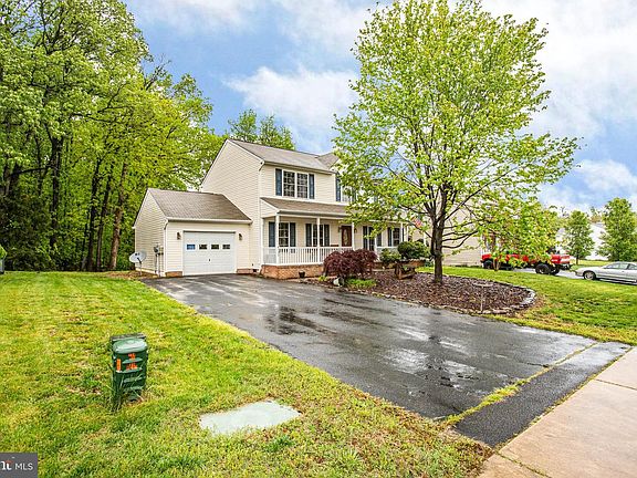 3rd image of 6103 Sunny Meadows Dr