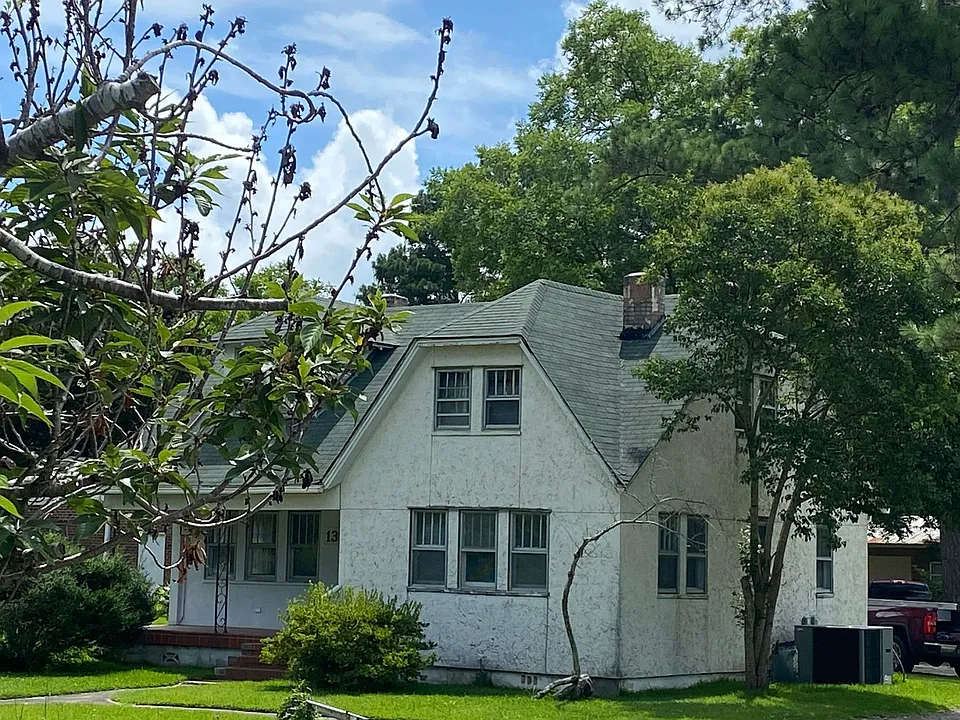 1317 Highland Dr
