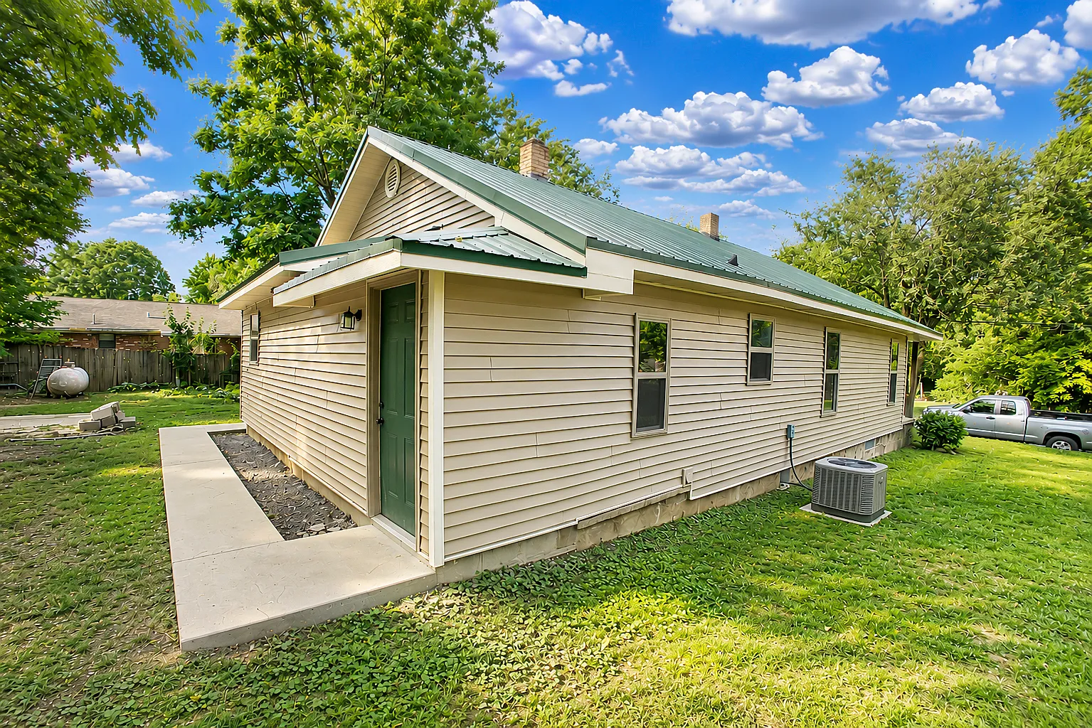 3 bed, 1134 sqft, $1,050 — Photo 3