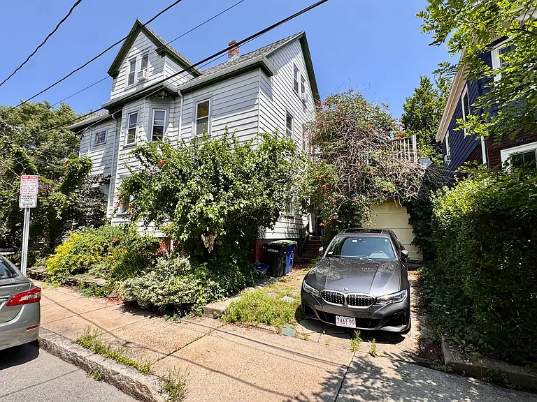 88 Yorktown St — Photo 17