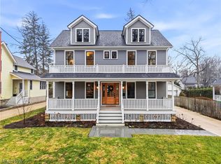 81 Hall St, Chagrin Falls, OH 44022