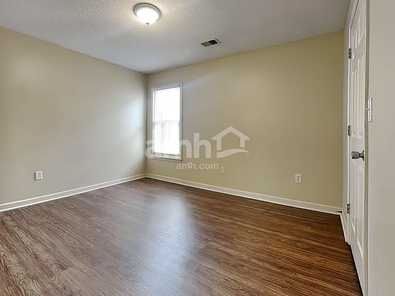 2713 Country Glade Cv N — Photo 16