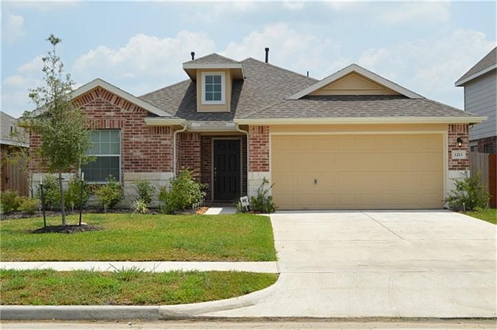 1st image of 1213 Quarterhorse Dr