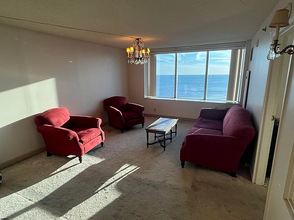 5th image of 1515 Boardwalk #1809