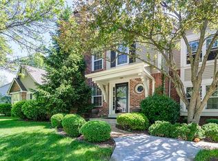 1812 Baxter Ridge Dr, Chesterfield, MO 63017